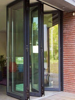 Biaya Pasang Pintu Kaca Lipat